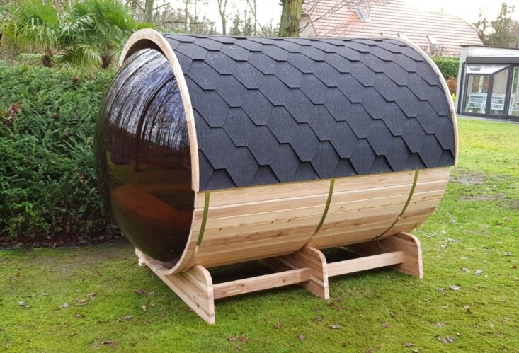 barrelsauna-panoramisch-3-VIEUW-HW-e1651311635594 Barrel sauna Panoramic
