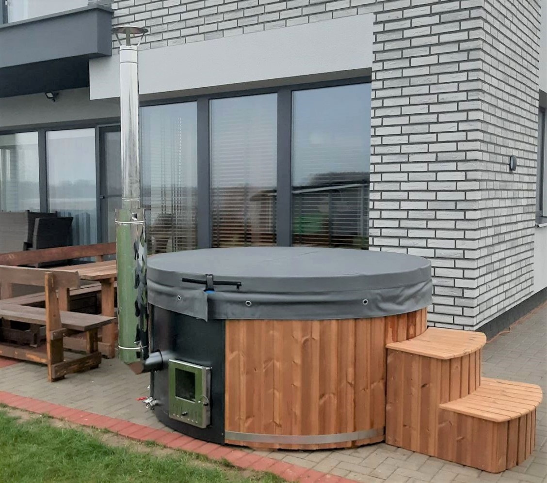 Hottub Thermo Outside2 Hottub Thermo Outside2
